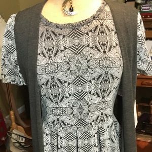 Medium Lularoe Amelia